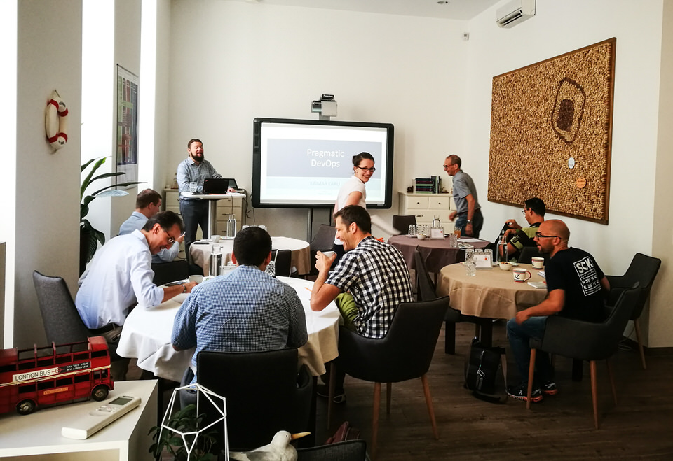 Pragmatic DevOps mit Kaimar Karu bei der Sommerakademie 2018 von ITSM Partner Pragmatic DevOps mit Kaimar Karu bei der Sommerakademie 2018 von ITSM Partner